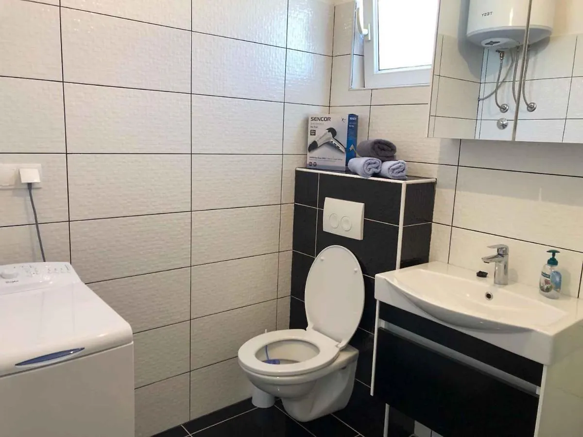 Two-Bedroom Apartment In Maslenica II