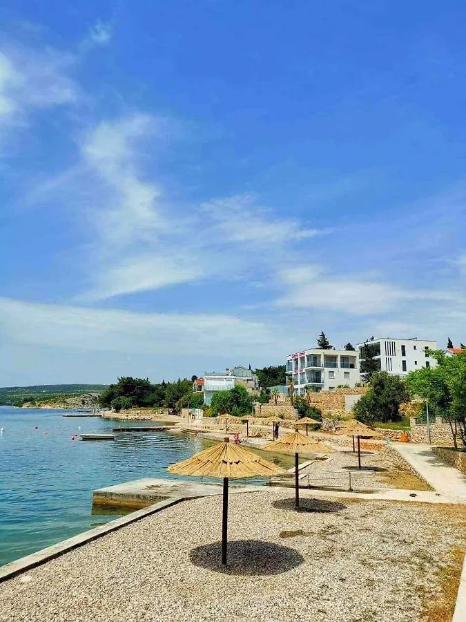 Two-Bedroom Apartment In Maslenica II